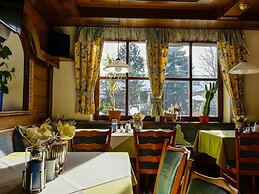 Hotel Lenauhof