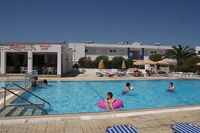Nikos 2 Studios & Apartments
