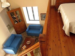 Phaedra Hotel