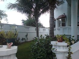 Mansion Giahn Inn