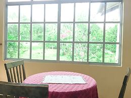 Kapal Terbang Guest House