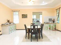 Kapal Terbang Guest House