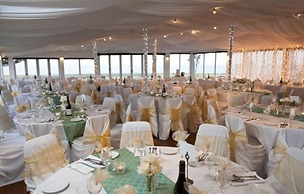East Pier Hotel