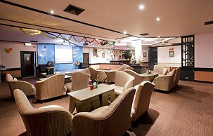Charoen Hotel