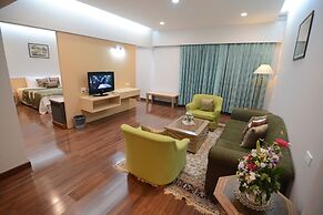 Charoen Hotel