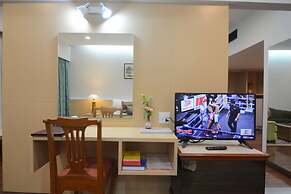 Charoen Hotel