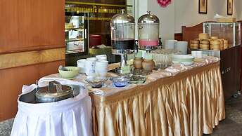 Charoen Hotel