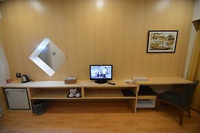 Charoen Hotel
