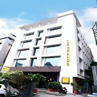 Le Grande Residency