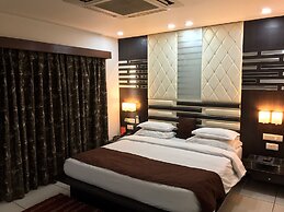 Pearl Hotel & Banquets