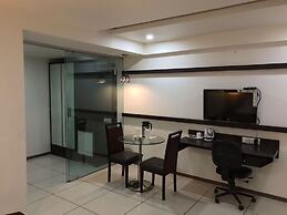 Pearl Hotel & Banquets