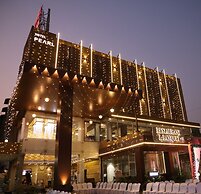 Pearl Hotel & Banquets