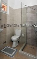 Vanas Apartments