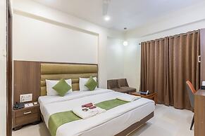 Hotel Summit