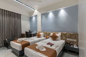 Hotel Summit