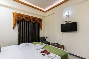 Hotel Summit
