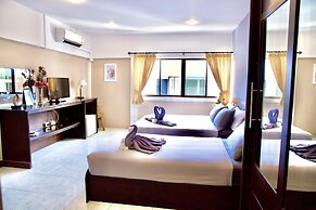 Golden Guesthouse