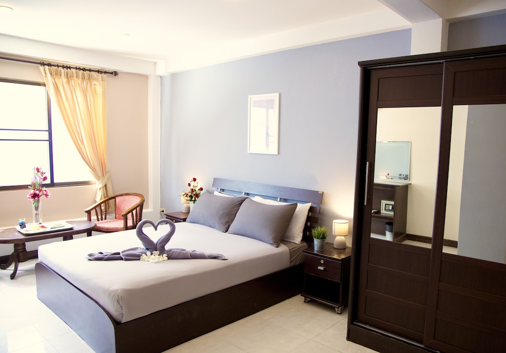 Golden Guesthouse