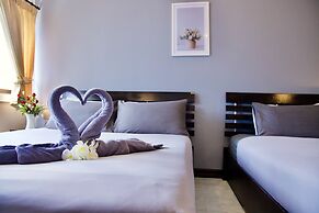 Golden Guesthouse