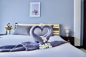 Golden Guesthouse