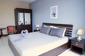 Golden Guesthouse
