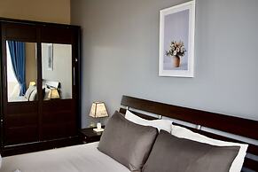 Golden Guesthouse