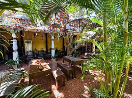 Mango House