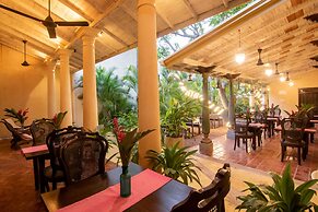 Mango House