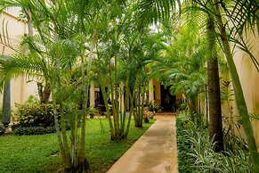 Mango House