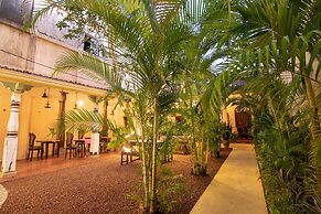 Mango House