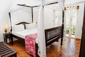 Mango House