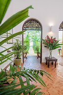 Mango House