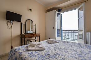 Stelios Hotel