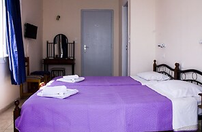 Stelios Hotel