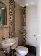 Stelios Hotel
