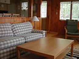 Birch Cliff Lodge on Baptiste Lake