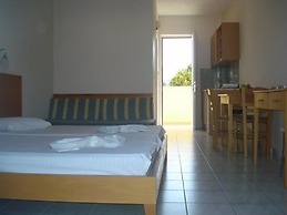 Iris Hotel