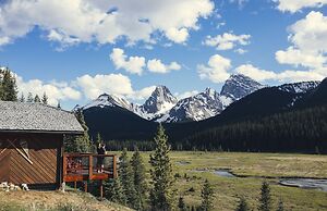 Mount Engadine Lodge