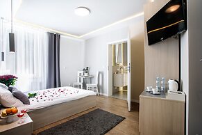 Platinia Apartments