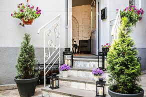 Platinia Apartments