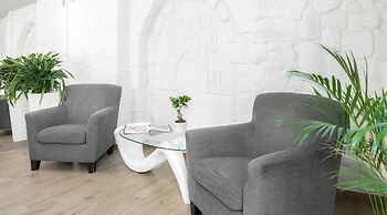 Platinia Apartments