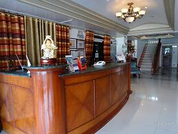 Orange Grove Hotel