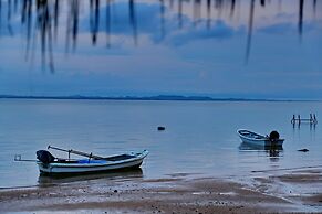 Amber Sands Beach Resort