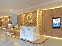 President Hotel