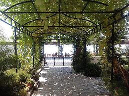 Kaunos Hotel