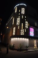 La Woods Hotel