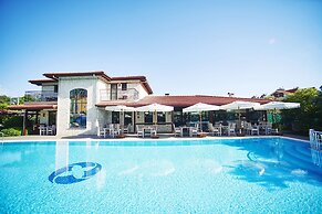 Renka Hotel & Spa