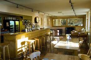The Punch Bowl Inn