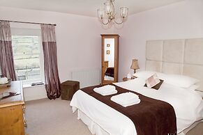 The Punch Bowl Inn