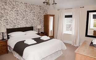 The Punch Bowl Inn